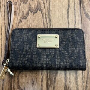 Michael Kors Black and Gold Key Holder